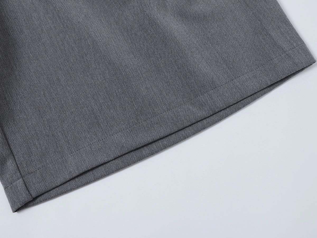 LOOSE FIT PLEATED 'GRAY' SHORTS